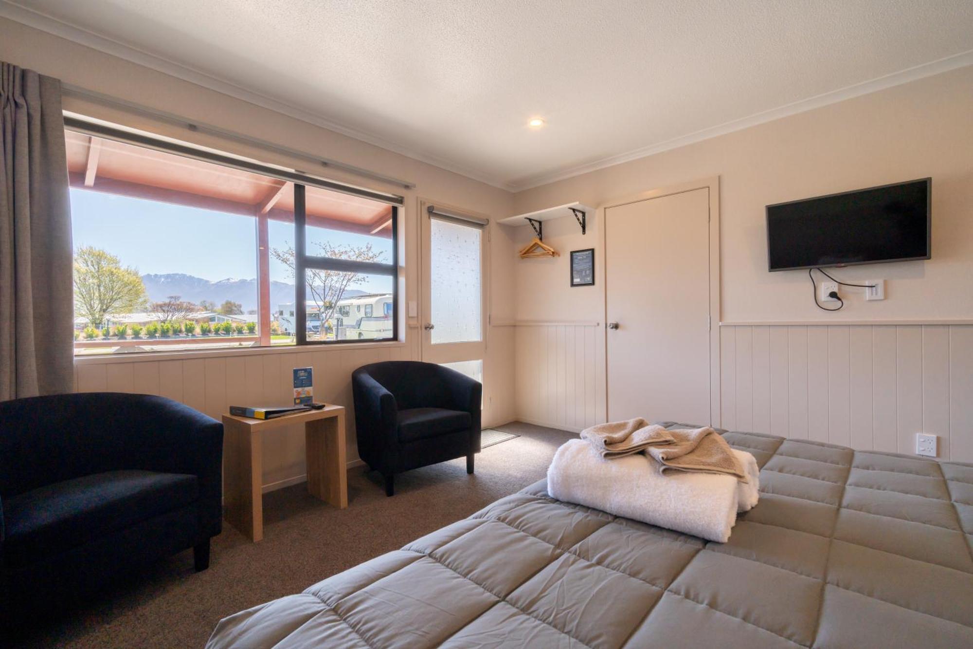 Te Anau Top 10 Holiday Park And Motels Екстериор снимка