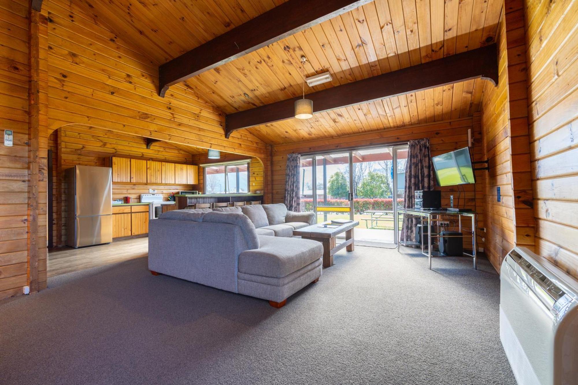 Te Anau Top 10 Holiday Park And Motels Екстериор снимка