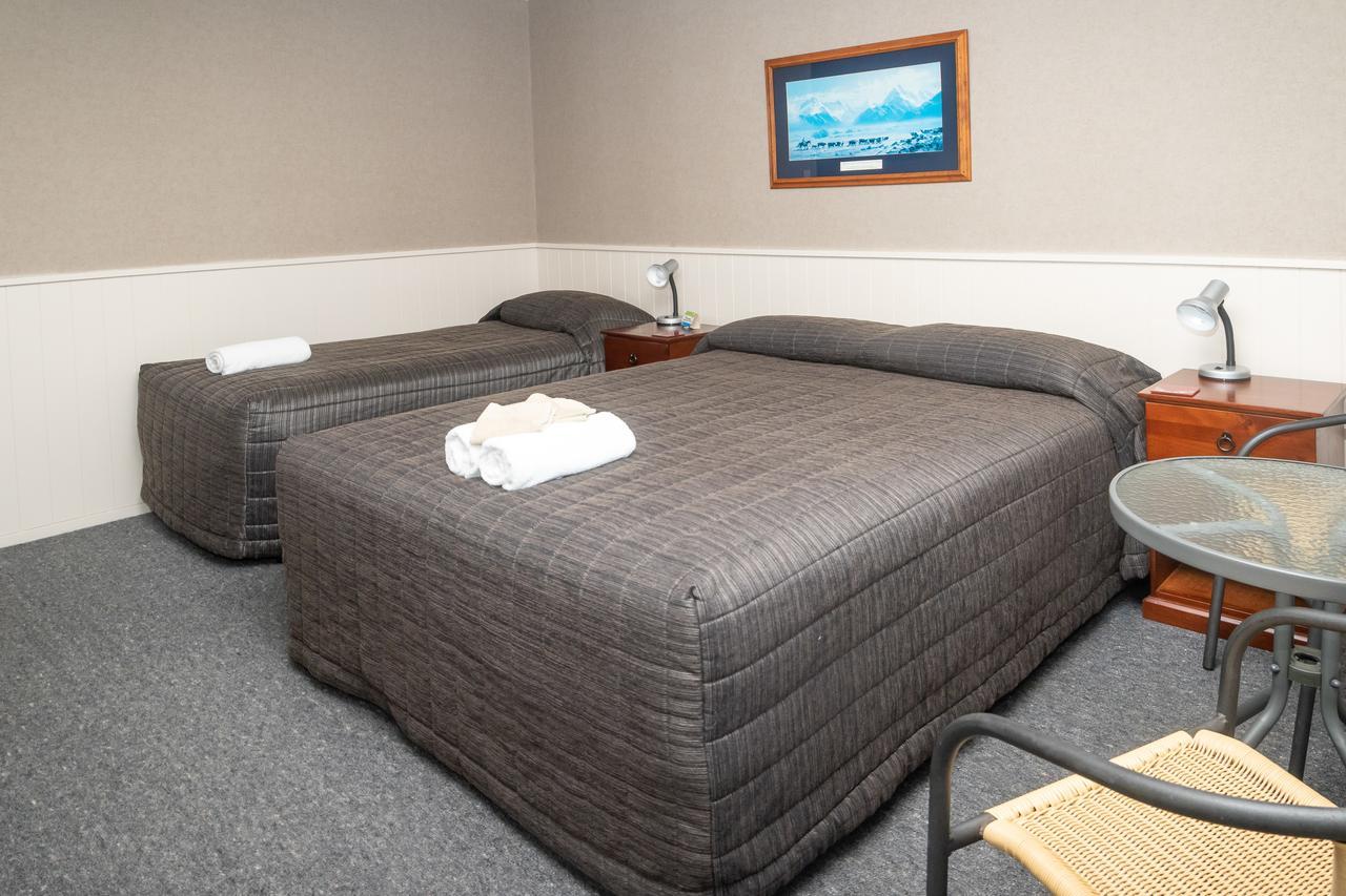 Te Anau Top 10 Holiday Park And Motels Екстериор снимка